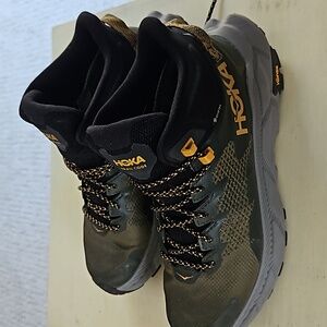 Hoka gortex Kaha 2 hiking boots mens size 10.5